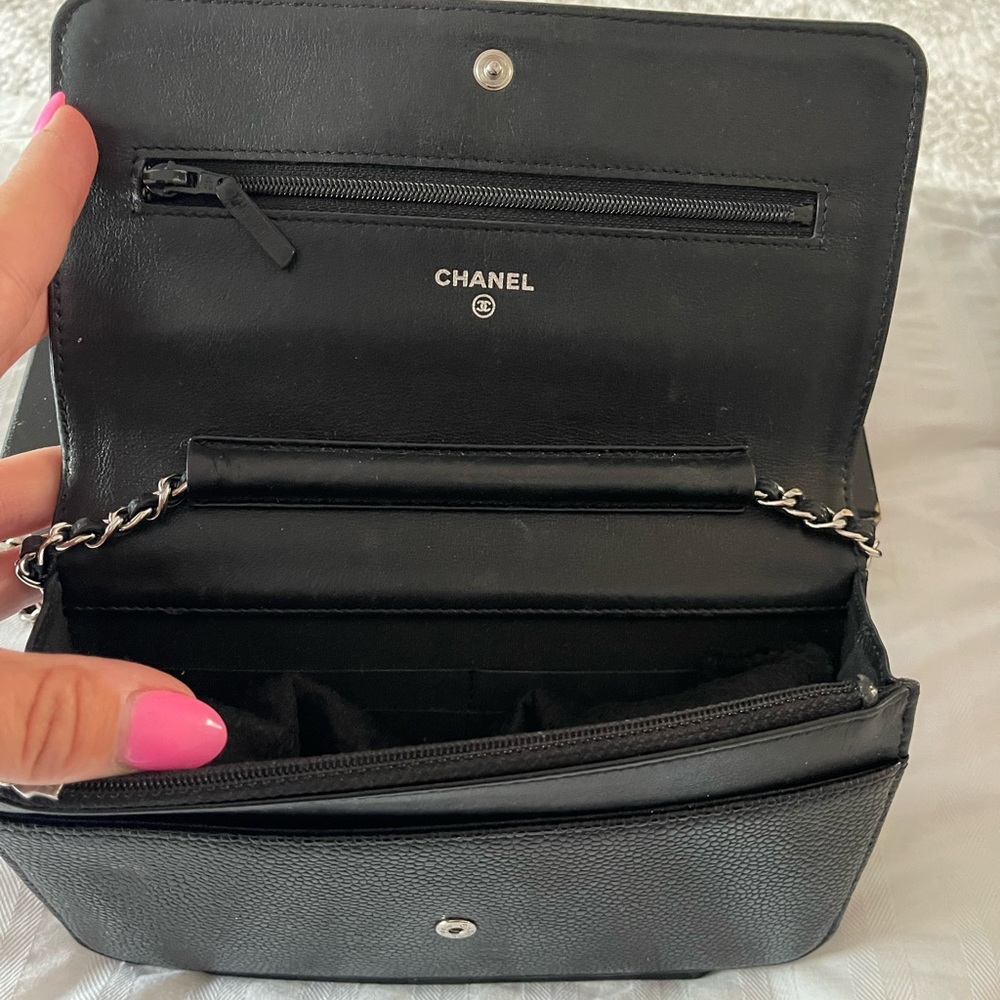 Chanel Caviar WOC Black - Picture 1 of 2